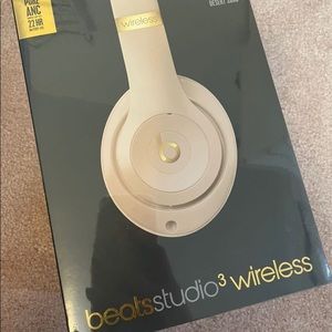 Brand New Beats Studio 3 wireless #desert sand